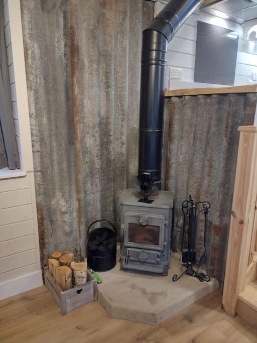 فيلا The Scullery - A Quirky Annex With Wood Fire هدرزفيلد المظهر الخارجي الصورة