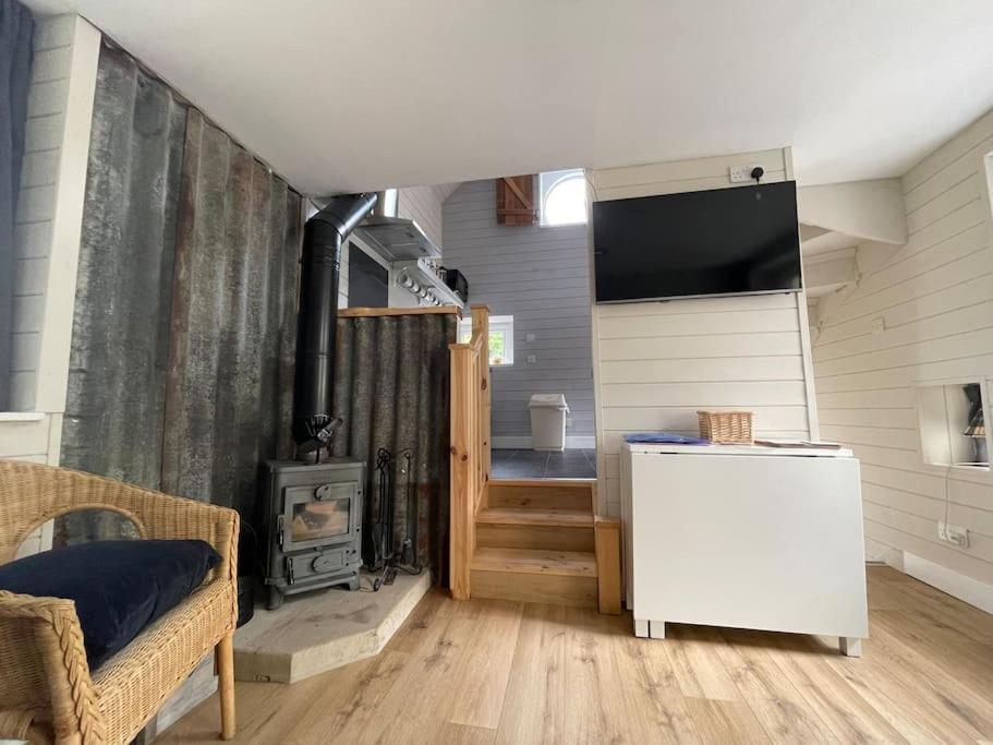 فيلا The Scullery - A Quirky Annex With Wood Fire هدرزفيلد المظهر الخارجي الصورة