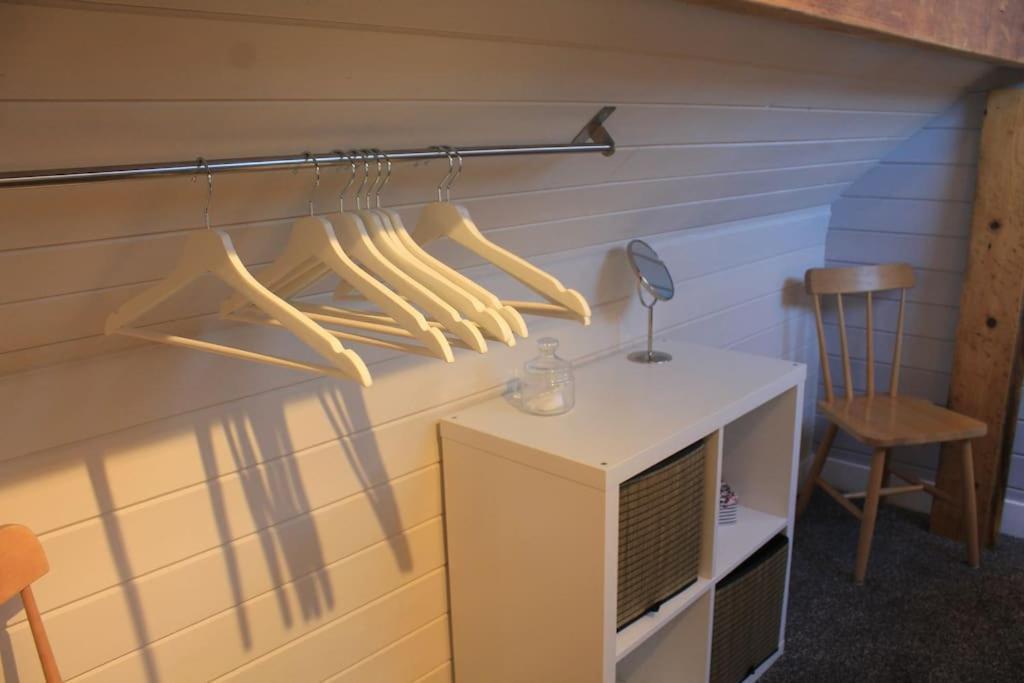 فيلا The Scullery - A Quirky Annex With Wood Fire هدرزفيلد المظهر الخارجي الصورة
