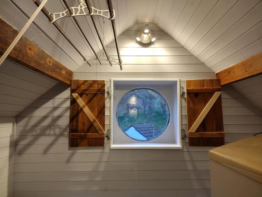 فيلا The Scullery - A Quirky Annex With Wood Fire هدرزفيلد المظهر الخارجي الصورة