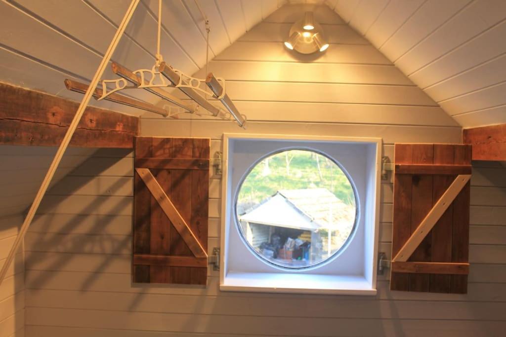 فيلا The Scullery - A Quirky Annex With Wood Fire هدرزفيلد المظهر الخارجي الصورة